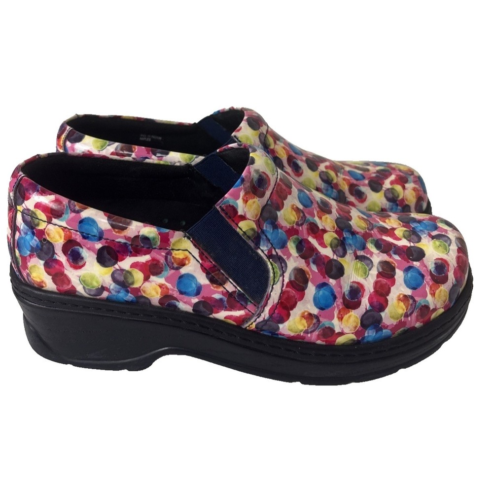 Klogs Footwear Womens Polka Dot Patent Closed Back Style Slip Resistant 10M